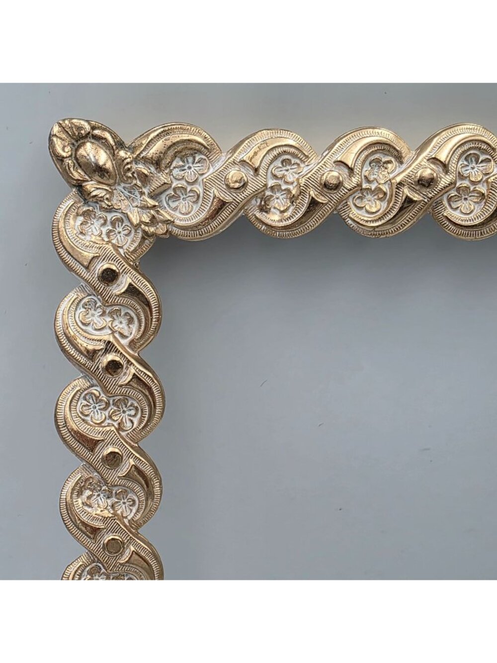 Antique Gold-Tone Gilt Ornate Floral Picture Frame With Scrolling Details 8x10"